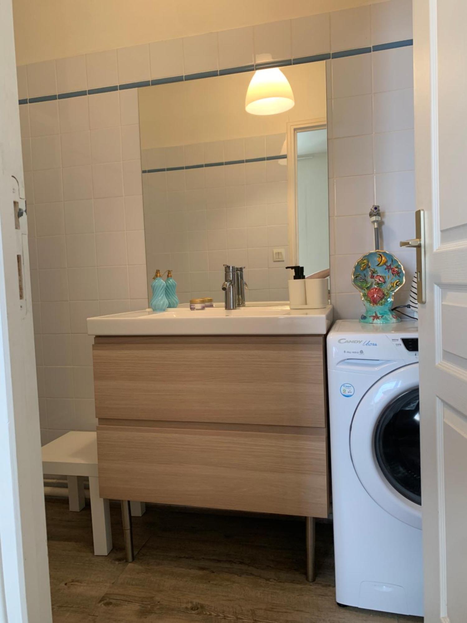 Biarritz Centre, Pres Avenue De Verdun, Cosy Apt 2 Pieces , Salon , Chambre Separe, Rue Tres Calme A 10 Minutes A Pied De La Grande Plage Ngoại thất bức ảnh